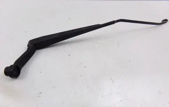 Front wiper blade arm
