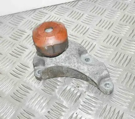 Audi A6 S6 C6 4F Engine mounting bracket 4F0199343M