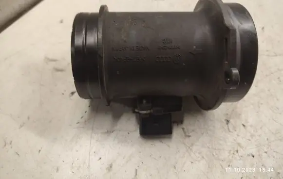 Volkswagen Touareg I Mass air flow meter