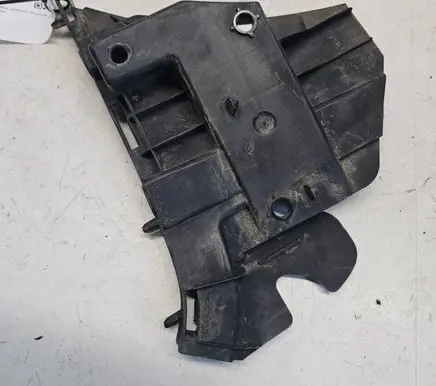Volvo V70 Front bumper mounting bracket 31265345