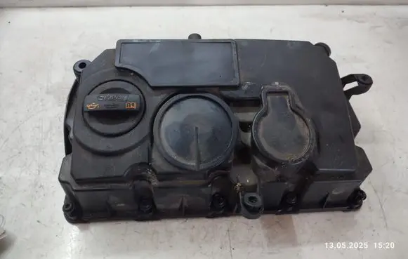 Volkswagen PASSAT B6 Rocker cam cover 03G103469