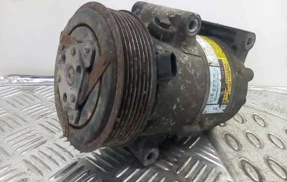 Renault Scenic II - Grand scenic II Air conditioning (A/C) compressor (pump) 8200389193 01140018