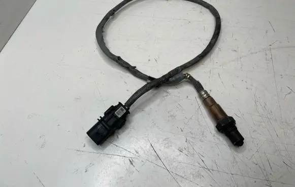 BMW 3 E92 E93 Lambda probe sensor 7558073