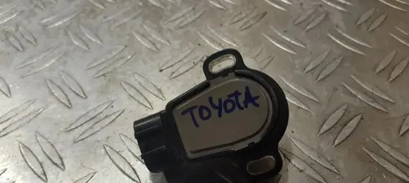 Toyota Avensis T220 Accelerator throttle pedal 8928152011 89281-52011