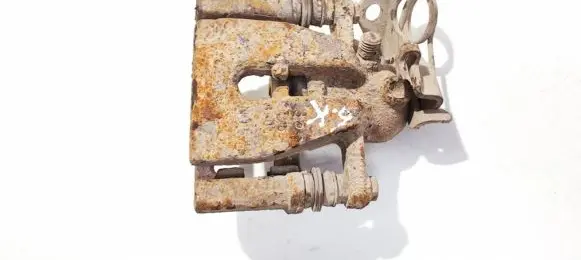 Ford Kuga I Rear brake caliper
