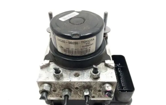 Toyota Yaris ABS Pump 44540-0D280