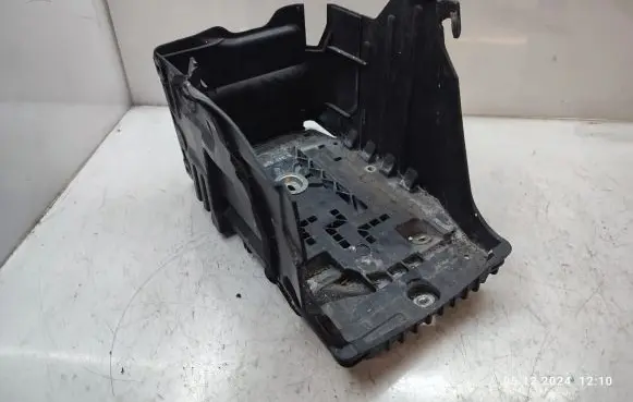 Volvo V70 Battery box tray 31335432