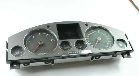 Volkswagen Phaeton Speedometer (instrument cluster) 3D0920882T