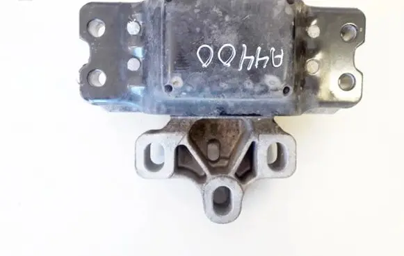 Audi A3 S3 8P Engine mount bracket 1k0199555 173240