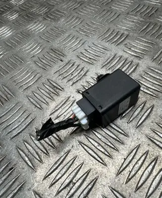 Hyundai Santa Fe Other relay 952402W100