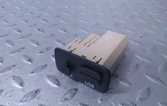 Subaru Levorg USB socket connector 86257FJ000
