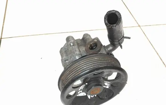 Opel Antara Power steering pump 95476164