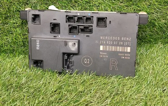 Mercedes-Benz C W204 Door control unit/module 2198200726