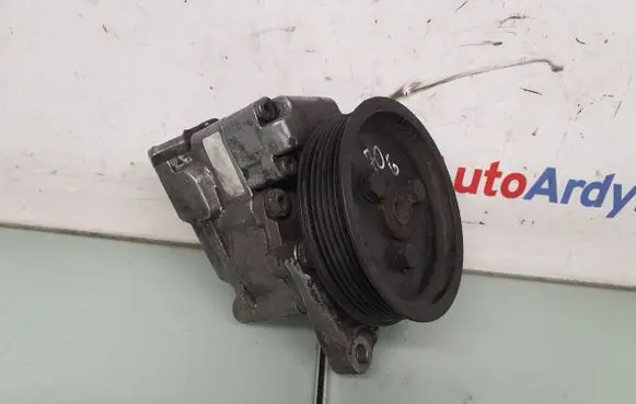 BMW 5 E60 E61 Power steering pump 6779362 32416779362