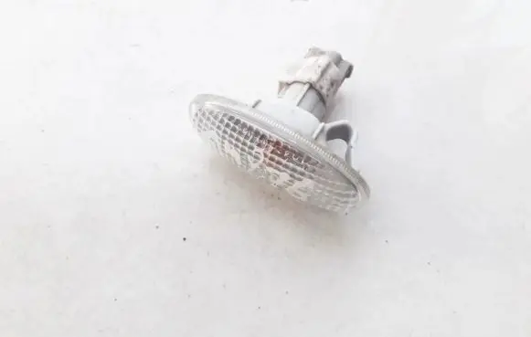 Mazda 6 Front fender indicator light