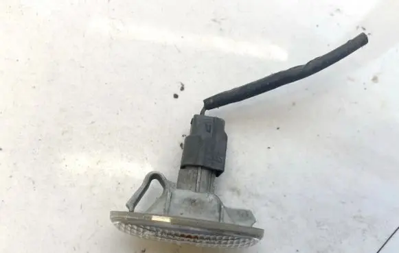 Mazda 3 I Front fender indicator light
