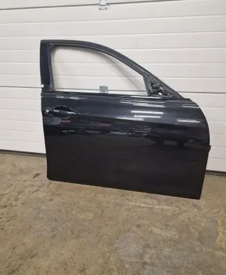 BMW M3 F80 Front door 7298566 9628764