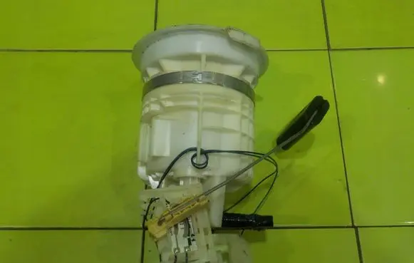 Mini One - Cooper Coupe R56 In-tank fuel pump 7177977