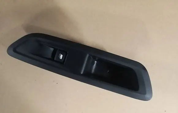 Citroen C4 III e-C4 Electric window control switch 9831081580