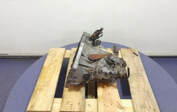 Toyota Aygo AB10 Manual 6 speed gearbox 20TT01