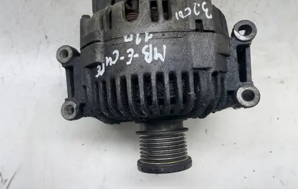 Mercedes-Benz E C207 W207 Generator/alternator A6421540402