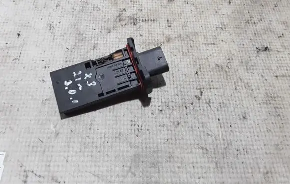 BMW X3 G01 Mass air flow meter 8580022