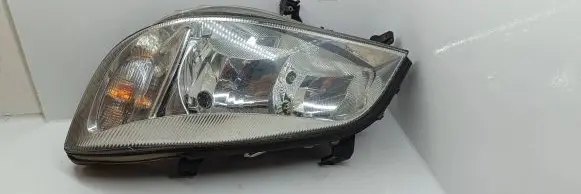 Opel Zafira A Headlight/headlamp 90582022