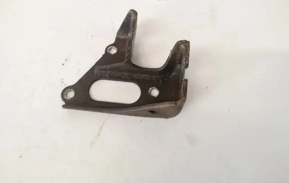 Toyota Avensis T270 Engine mounting bracket