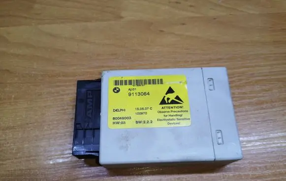 BMW 5 E60 E61 Center console control module 9113064