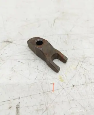 KIA Ceed Fuel Injector clamp holder 338142A402