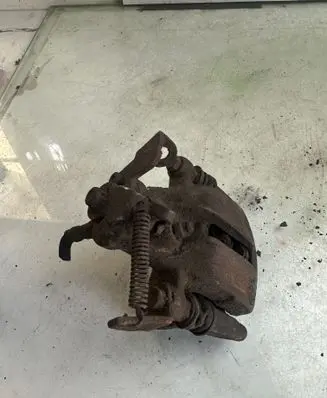 Audi 80 90 S2 B4 Rear brake caliper 1324RE