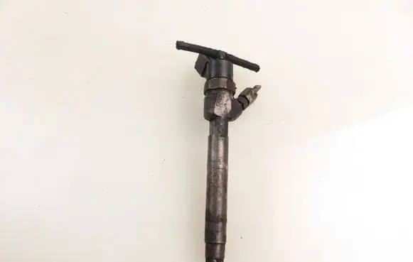 Mercedes-Benz A W168 Fuel injector 6680700287 0445110015