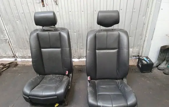 Cadillac STS Seville Seat set CZARNE