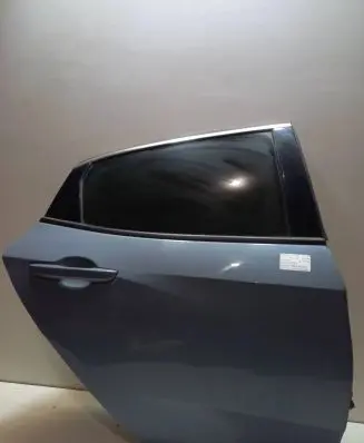 Honda Civic X Rear door