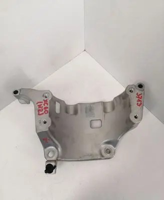 Volvo XC60 Generator/alternator bracket 31480101
