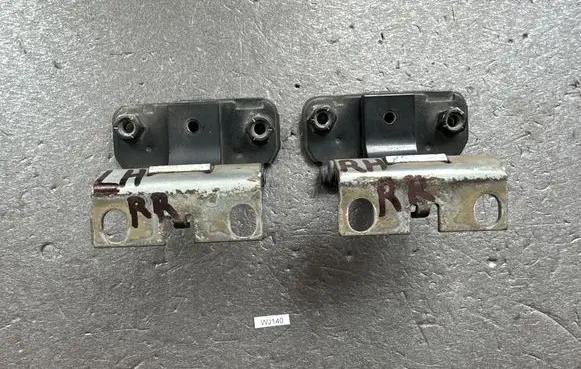 Jeep Grand Cherokee (WJ) Loading door upper hinge 55257015AC