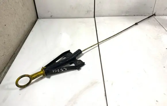Nissan Qashqai Oil level dip stick 8200392176