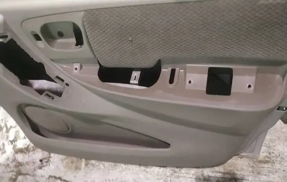 Front door card panel trim