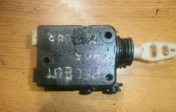 Peugeot 405 Central locking motor 