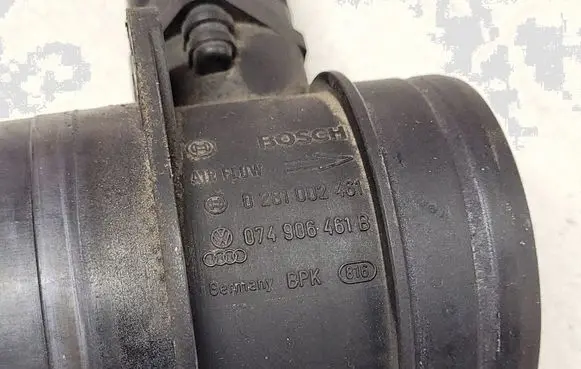 Audi A4 S4 B7 8E 8H Mass air flow meter 0281002461 074906461B