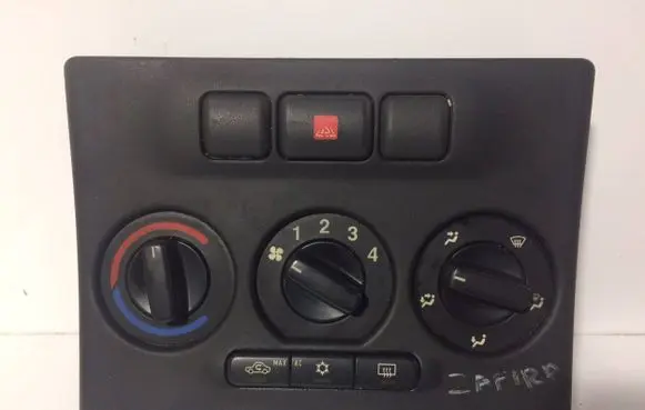 Opel Zafira A Climate control unit 90559839