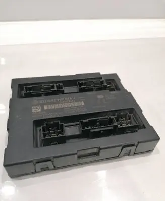 Audi A4 S4 B8 8K Comfort/convenience module 8K0907064J