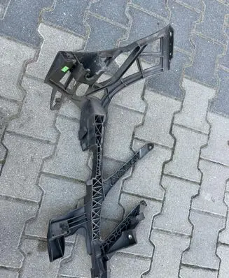Mercedes-Benz E W212 Front bumper mounting bracket A2128850365