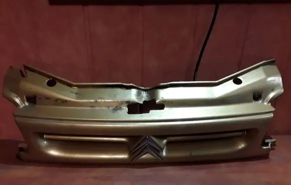 Citroen Berlingo Front bumper upper radiator grill