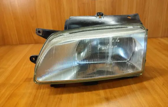 Peugeot Partner Headlight/headlamp