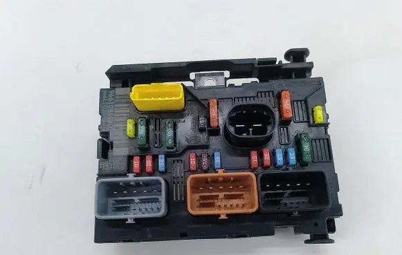 Peugeot 207 BSM Control unit 