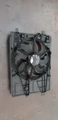 Citroen C4 Grand Picasso Electric radiator cooling fan 9806313280