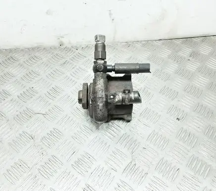 Volkswagen Golf IV Power steering pump 1J0422154C 26066369