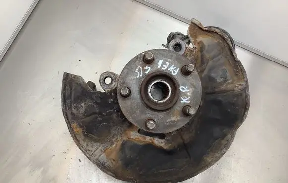 Toyota Avensis T250 Front wheel hub 