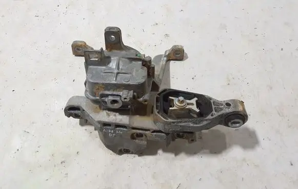 Mercedes-Benz A W177 Engine mount bracket A2472401800
